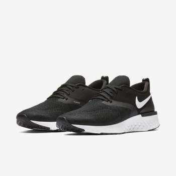 Nike Odyssey React Flyknit 2 - Férfi Túracipő - Fekete/Fehér